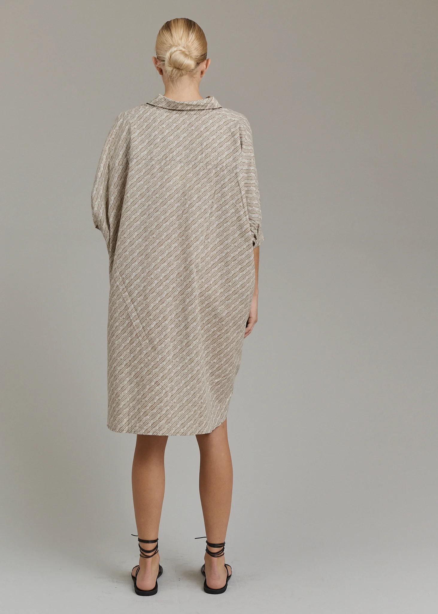 MEEYA DRESS - PRE-FALL 2025 - Image 2