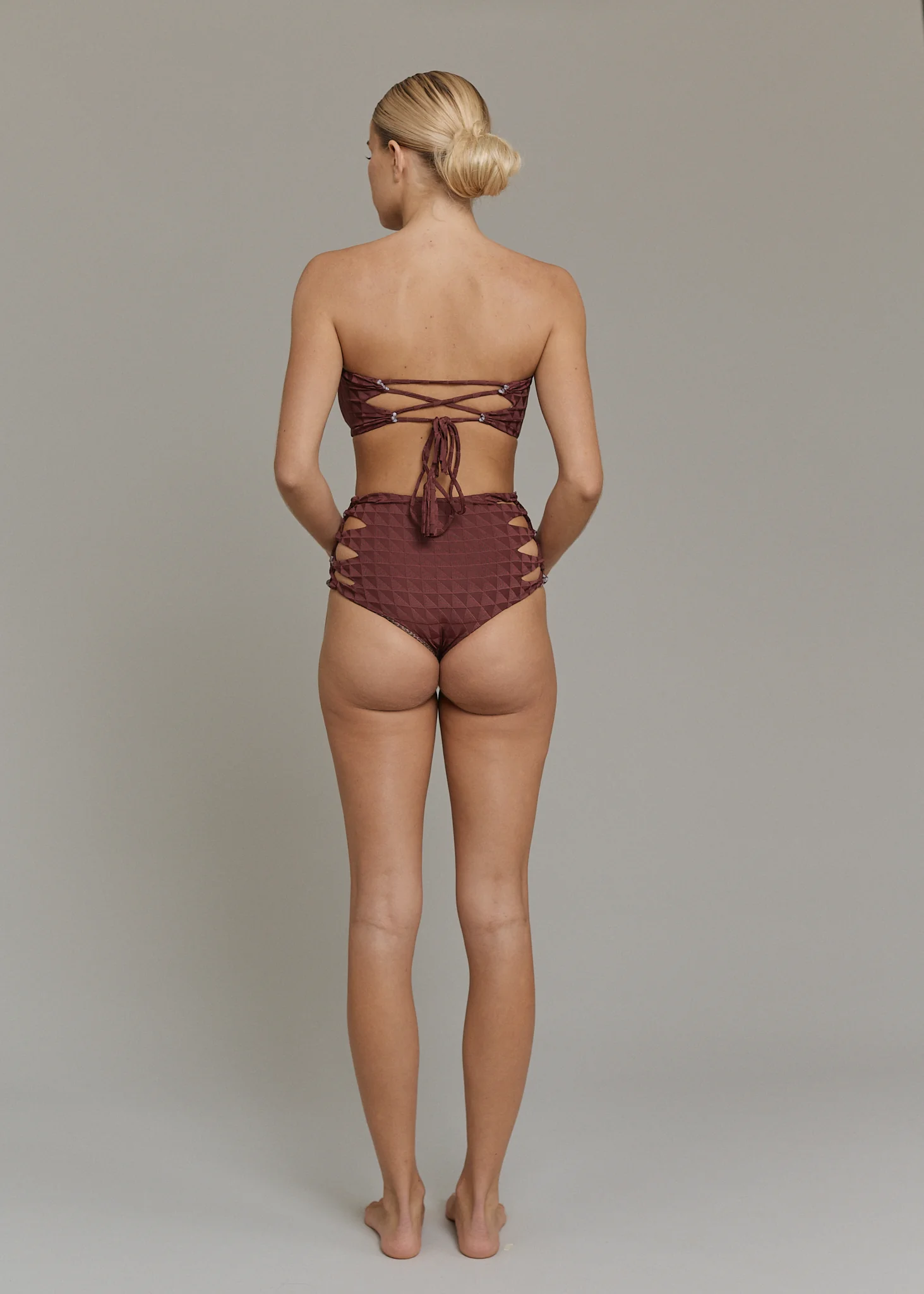 QUEENS BOTTOM - PRE-FALL 2025 - Image 2