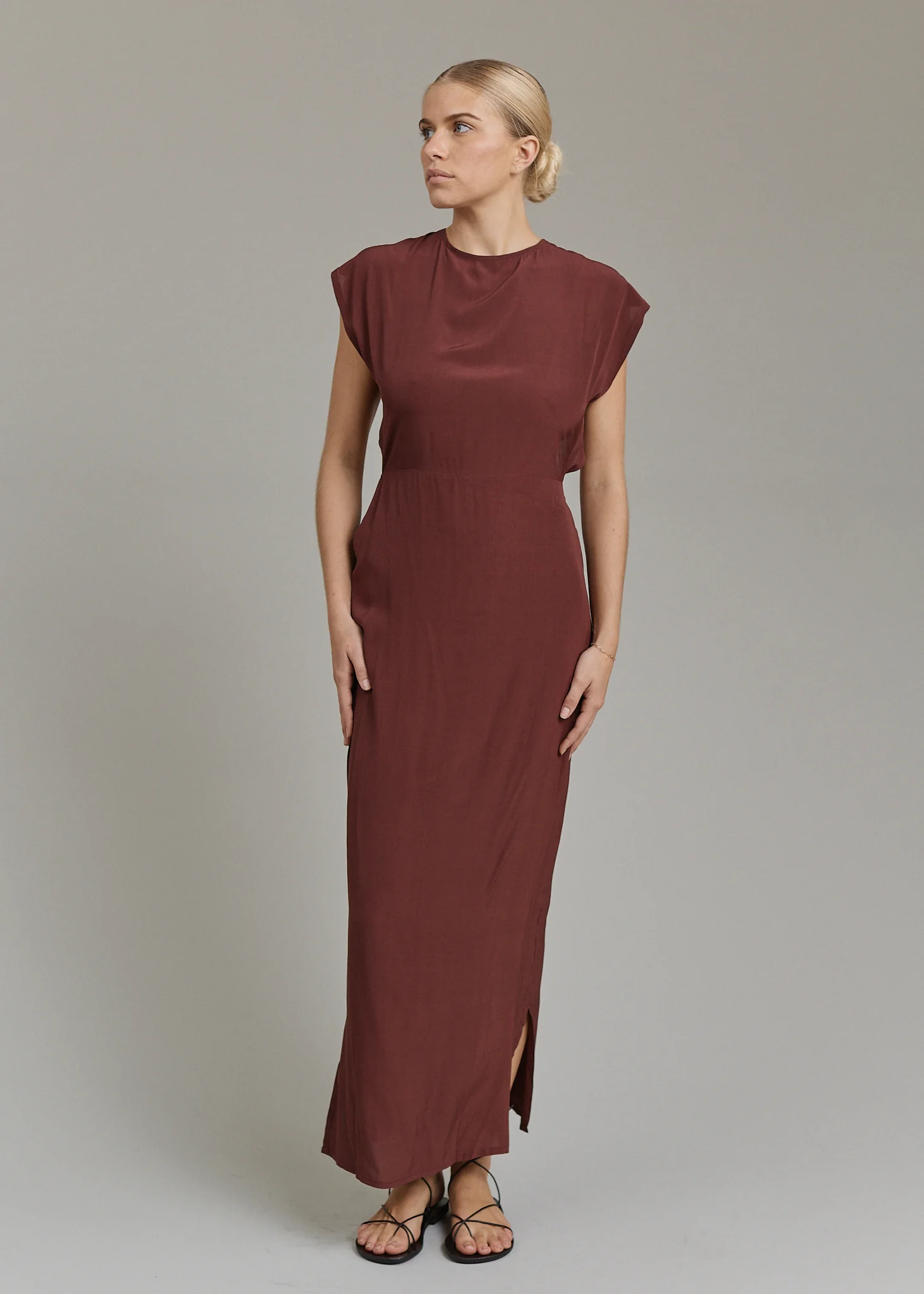 ZYAN DRESS - PRE-FALL 2025